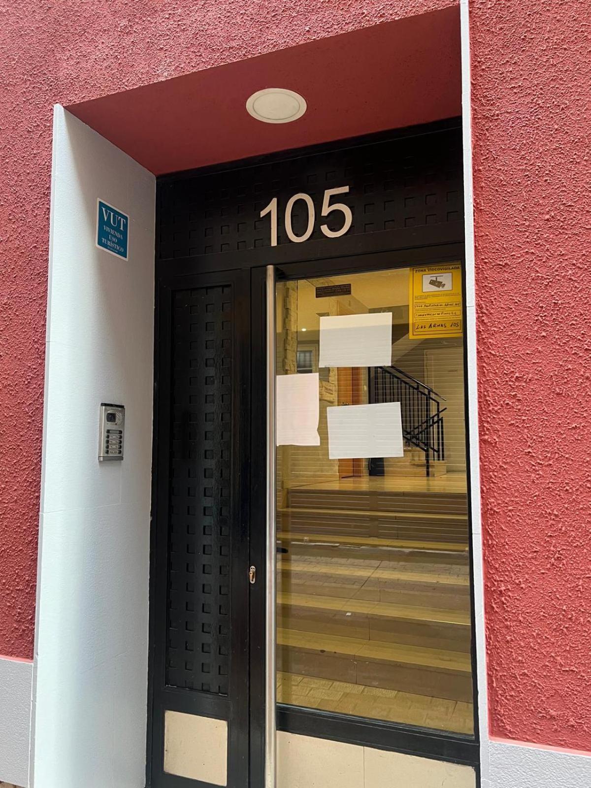 Calle Las Armas 105 Zaragoza Exterior photo